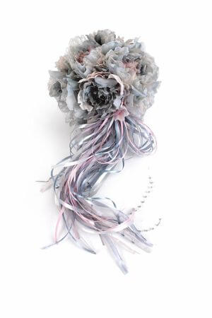 Szürdíszkésrózsaszín díszgömb szalaggal 21cm