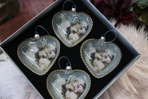 Biele vianočné ozdoby s obrázkom dievčatka 4ks