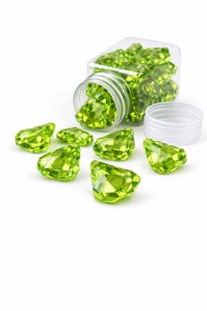 Zelené dekorační kamínky ve tvaru krystalů 20ks