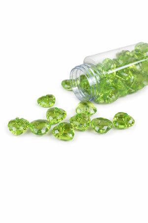 Zelené dekorační kamínky ve tvaru srdíčka 40ks