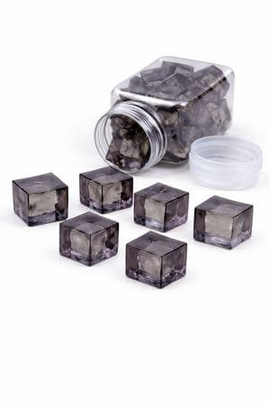 Šedé dekorační kamínky ve tvaru kostky 80 ks