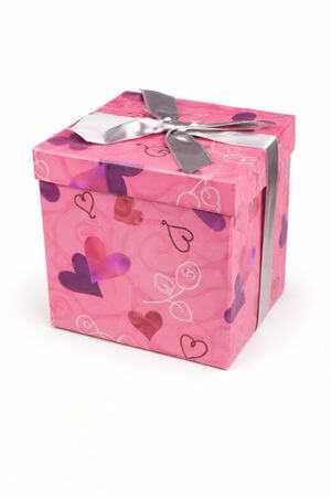Růžová dárková krabice se srdíčky 12cm
