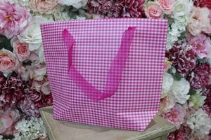 Fuchsiová károvaná dárková taška 31cm