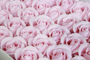 Halvány rózsaszín szappanrózsák 50db 6cm