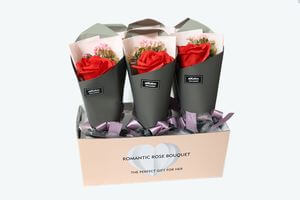 Piros szappan rózsacsokor 6db 27cm