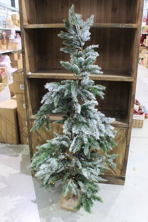 Havas cédrusfa LED 130cm