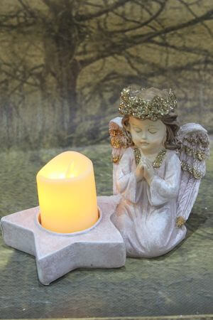 Rózsaszín-arany angyal LED csillagal 14cm