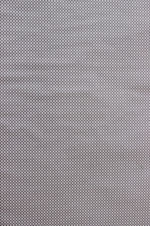 Šedo fialový balicí papír s geometrickým vzorem