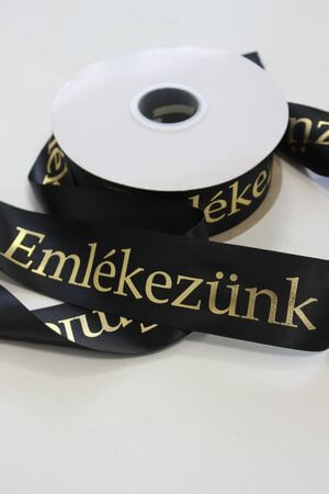 Fekete szatén szalag "Emlékezünk" felirattal 5cm