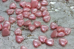 Růžové korálky ve tvaru srdíčka 250g