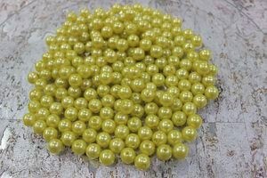 Zelené perleťové korálky ve tvaru kuličky 250g