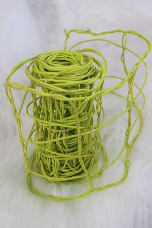 Bledě zelená dekorační stuha mřížka 5m