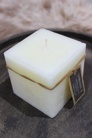 Krémszínű illatgyertya 7cm