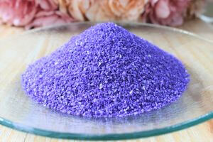 Fialový jemný štěrk na aranžování 1kg