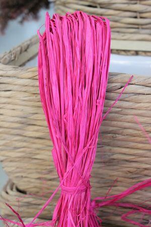 Růžová rafie na aranžování 160cm