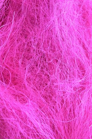 Ružovo fialový sisal na aranžovanie 50g