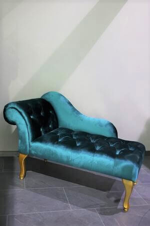 Smaragd kék bársony karosszék 119cm