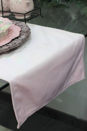 Rózsaszín bársony asztali futó 150cm