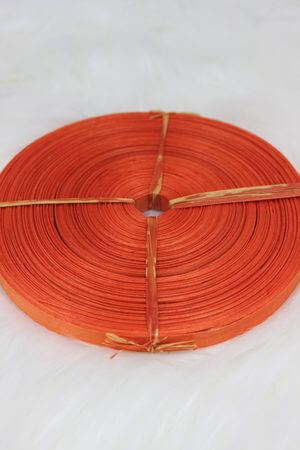 Oranžová drevená stuha na aranžovanie 1cm