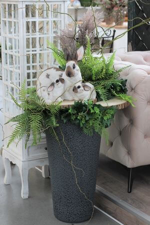 Jarný aranžmán vo vysokej nádobe 143cm