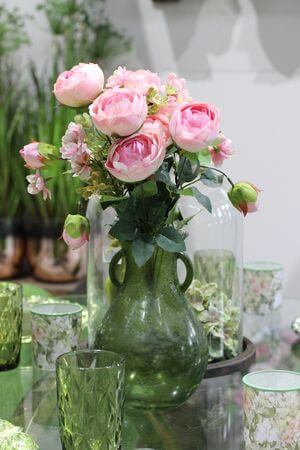 Rózsaszínű mű ázsiai boglárka csokor 51cm