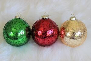 Hagyományos karácsonyi üveggömbök 3db 10cm