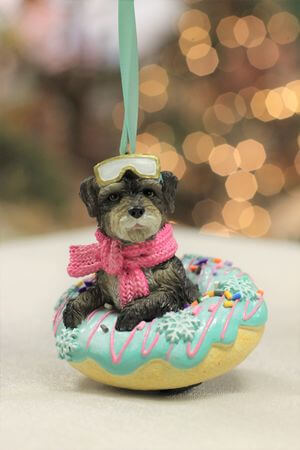 Pastelově modrá závěsná vánoční ozdoba pes 9cm