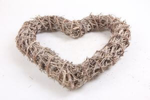 Bledohnedé prútené srdce 60cm
