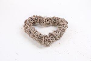 Bledohnedé prútené srdce 40cm
