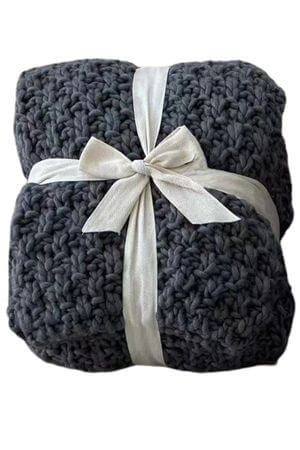 Sivá štrikovaná deka 170cm