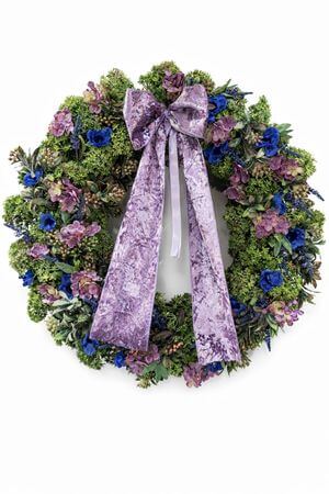 Věnec fialovo-modrý 70 cm