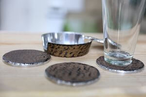 Hnědé šoupané podložky pod sklenice 4ks 11cm