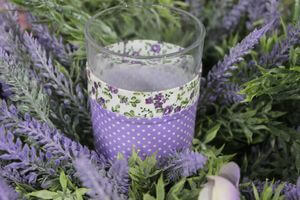 Lila pöttyös provanszi mécsestartó