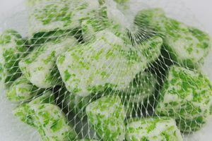 Zelené veľké dekoračné kamene 0,7 kg