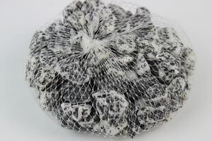 Čierne malé dekoračné kamene 0,7kg