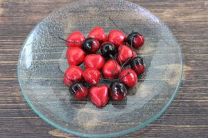 Mintás üveg tányér 24cm