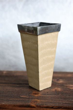 Krémově stříbrná váza Cappucino 22cm