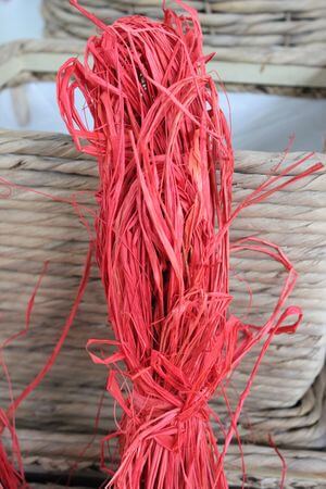 Oranžová rafie na aranžování 160cm