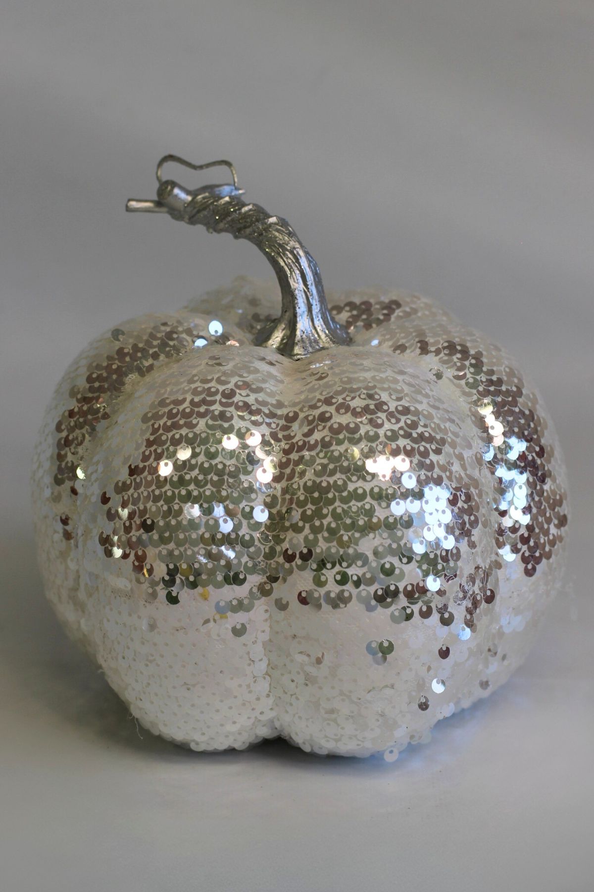 Bílá třpytivá dýně 17 cm