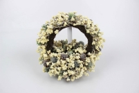 Krémový bobuľový košík