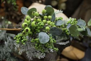 Zelený umelý bobuľový zápich 70cm