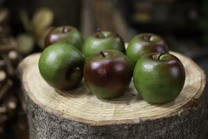 Zöld dekor almák 6db 7cm