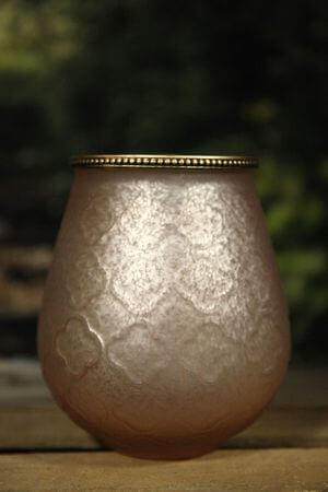 Růžový mléčný skleněný svícen 18cm