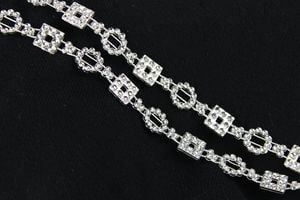 Luxusní girlanda so čtverci a kruhy