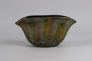 Karcolt kerámia váza 21cm