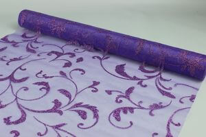 Fialová trblietavá organza s ornamentom