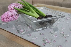 Průhledná skleněná hranatá váza 20 cm