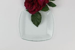 Průhledný skleněný talíř 24cm