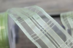 Krém-zöld színű átlátszó szalag mintákkal 4cm 