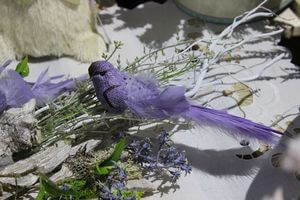 Fialový vtáčik na štipci s čiernymi škvrnami 21cm